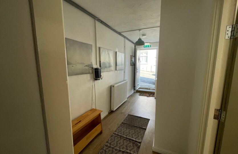 Birchwood Avenue, Student House