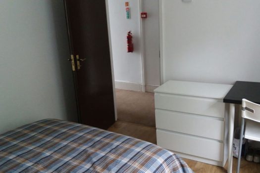 30 Broadway, Treforest